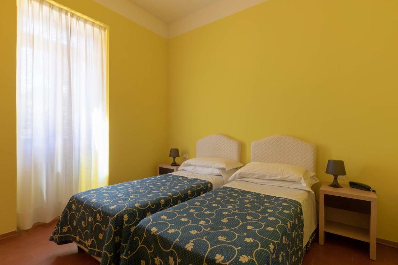 Hotel Villa Elda Assisi Exteriör bild